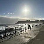 Dragonfly - Part Of The The Bay Village With Pool, Gym And Direct Access, Pub, Restaurant, Tennis And Meadows Walks * Filey