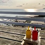 Dragonfly - Part Of The The Bay Village With Pool, Gym And Direct Access, Pub, Restaurant, Tennis And Meadows Walks * Filey