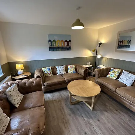 펜션 Dragonfly - Part Of The The Bay Village With Pool, Gym And Direct Access, Pub, Restaurant, Tennis And Meadows Walks *